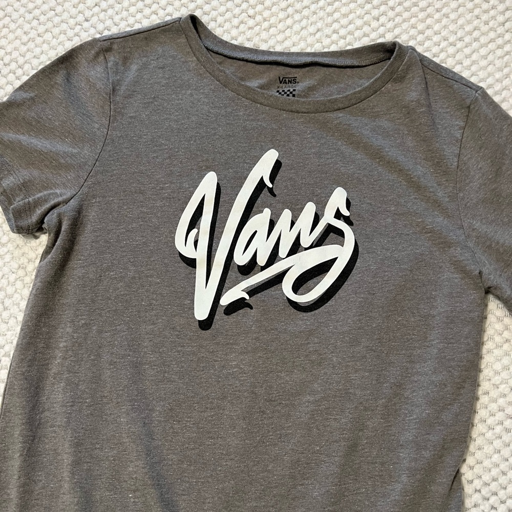 Vans Top - Picture 2 of 5